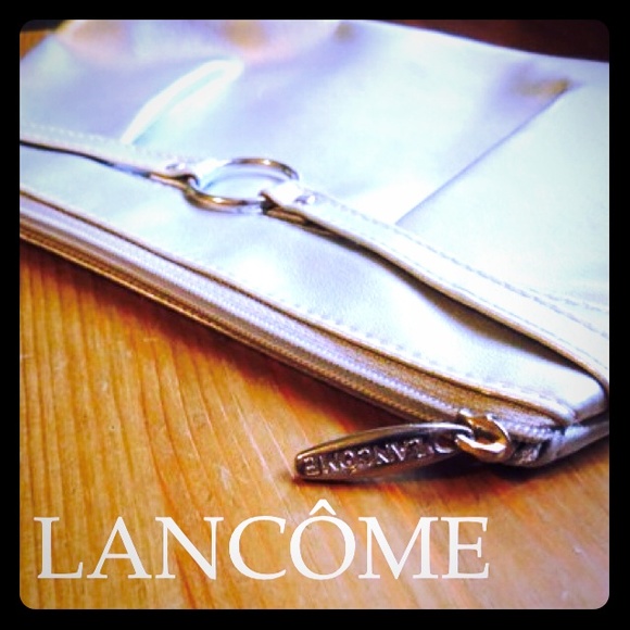 silver clutch purse - Picture 7 of 7